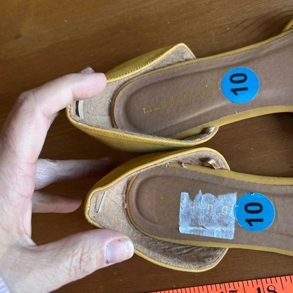 New Madden Girl Size 10 mustard, yellow pull on flats - Picture 6 of 6